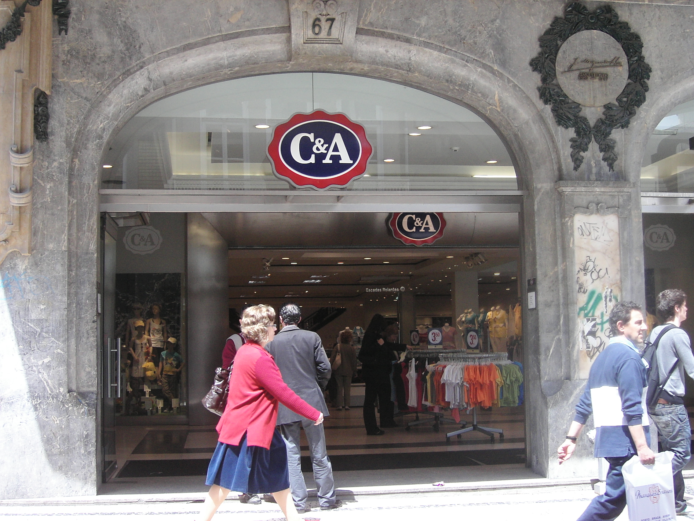 Fashion & Clothing Retailers in Europe